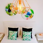Wave Sun House