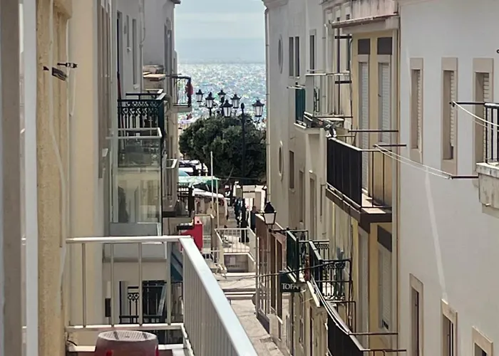 בית נופש Wave Sun House נאזרה