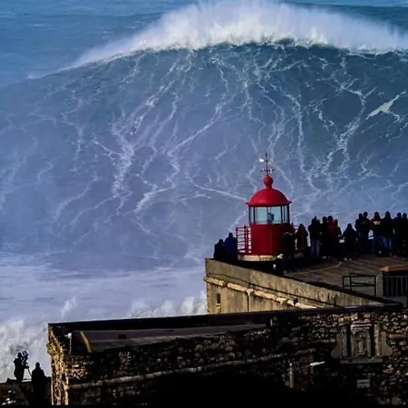 Дом отдыха Wave Sun House Назаре